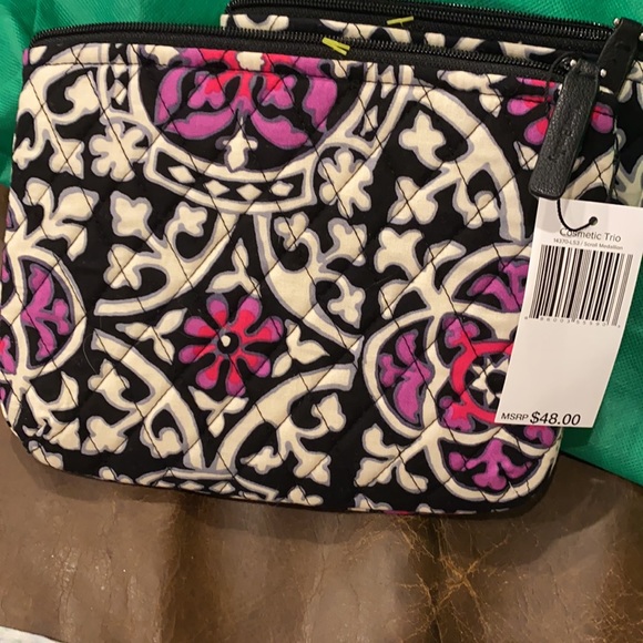 Vera Bradley cosmetics make up bags. Scroll Medallion print with black leather - Picture 4 of 12
